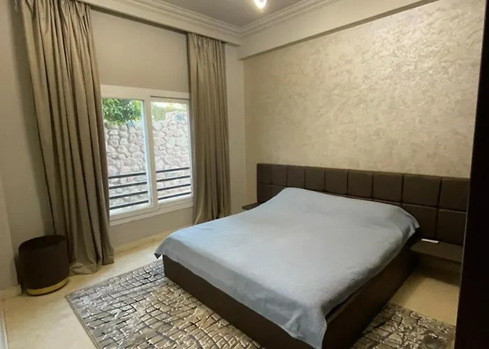 1 Bedroom In Sunny Lakes